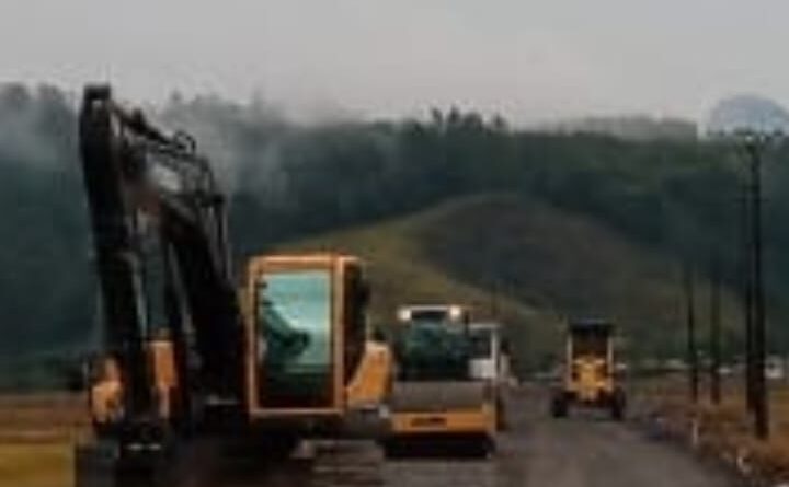 Trabalhos não param em dia de chuva